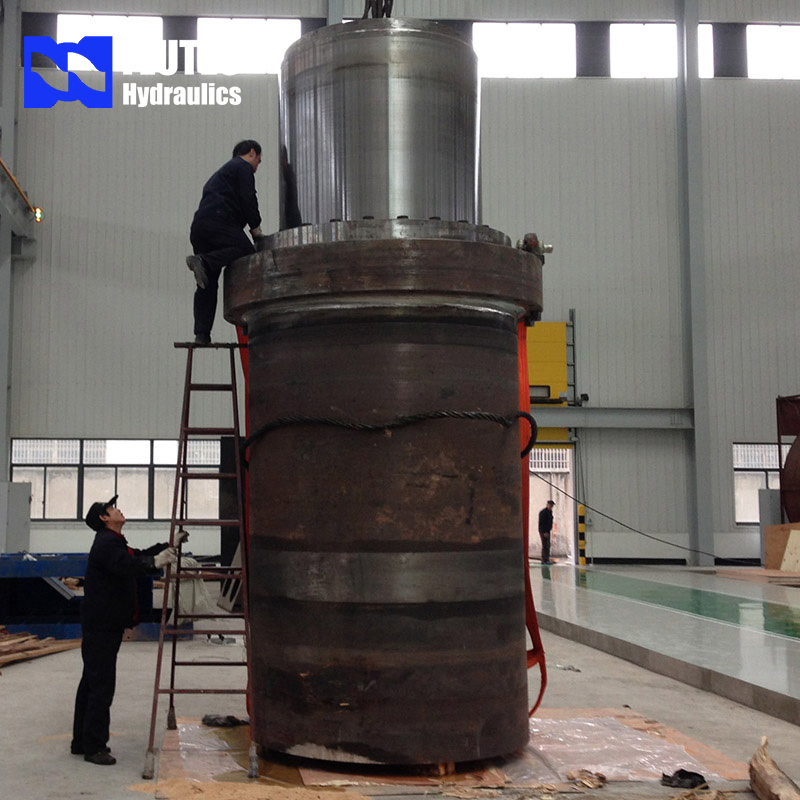 Гидравлический цилиндр 2000т, большой диаметр, до 2500мм