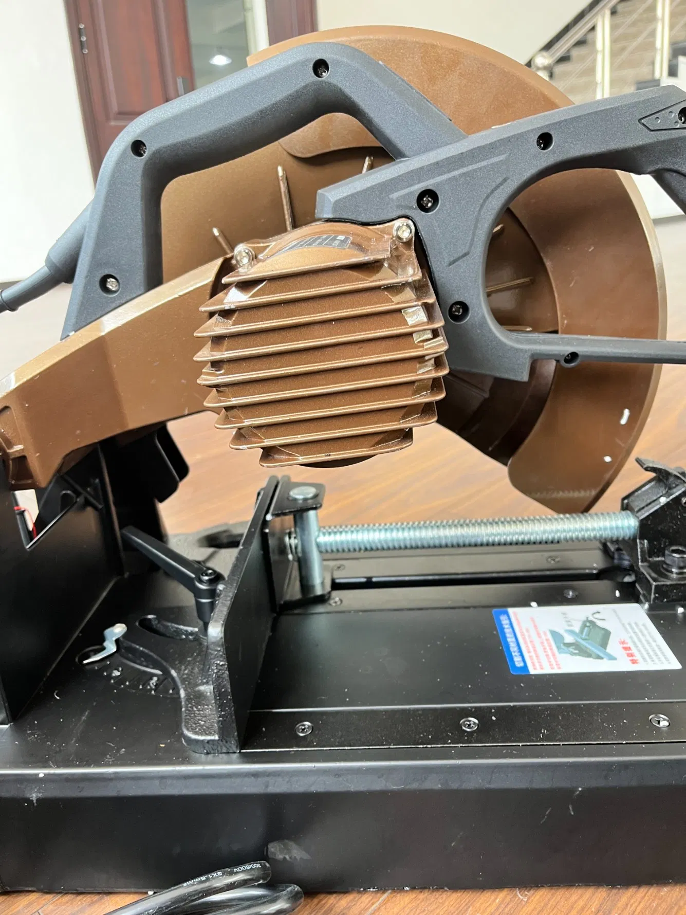 High Performance Precision Cutting Quiet Circular Saw for Construction Sites