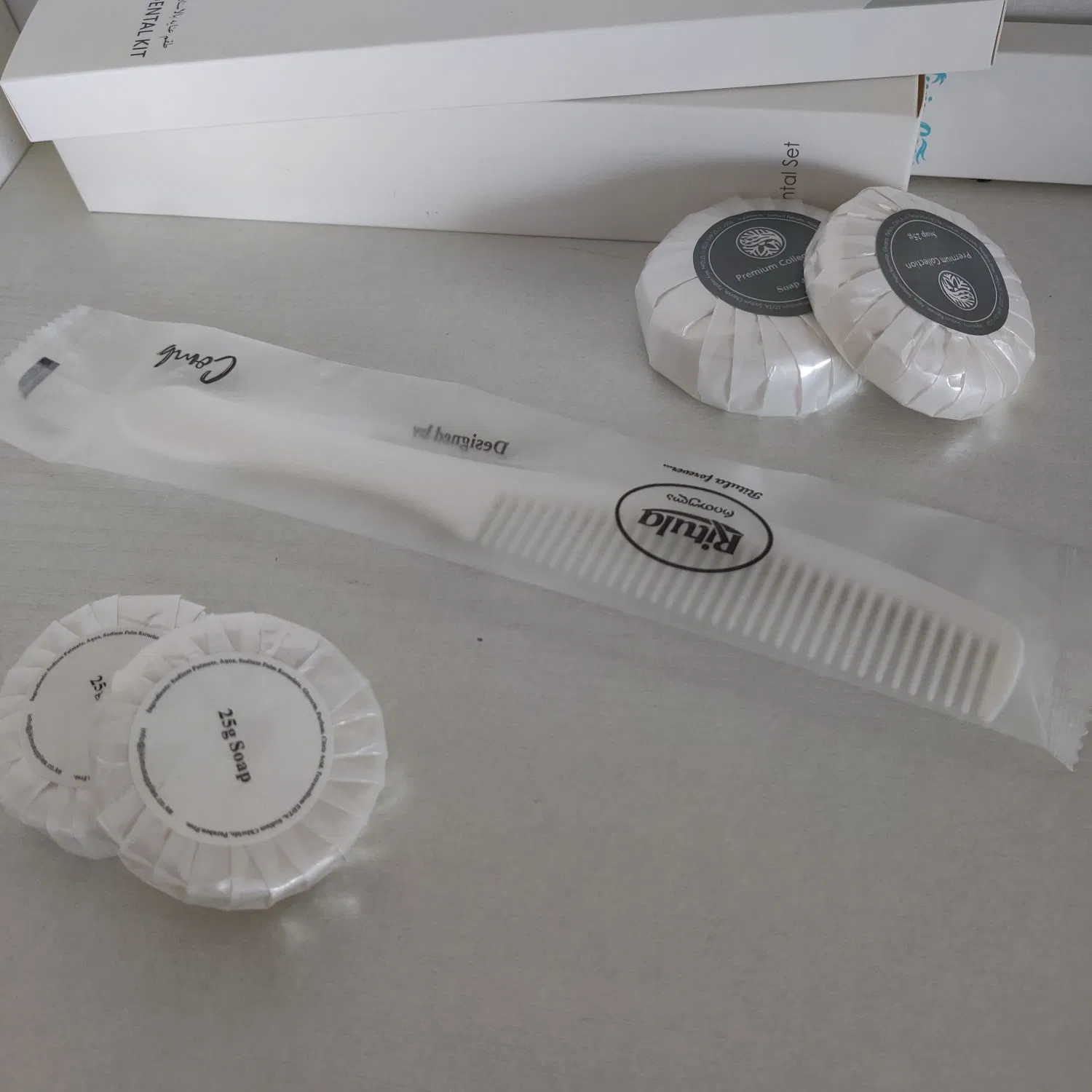 Biodegradable and Environmentally Friendly Comd Kit for Hotel
