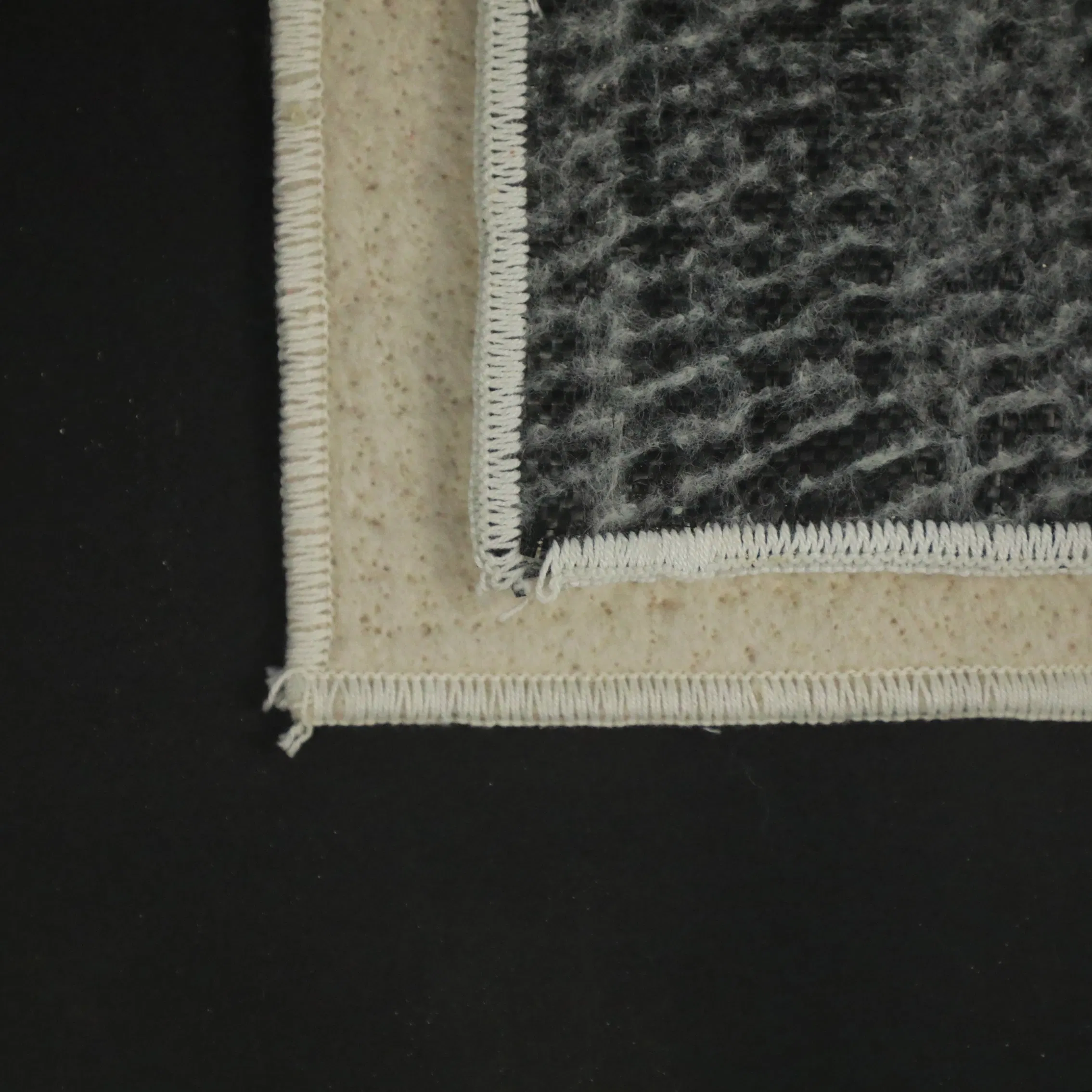 Gcl Bentonite Geotextile Mat Waterproof Geosynthetic Clay Liner Blanket for Sale
