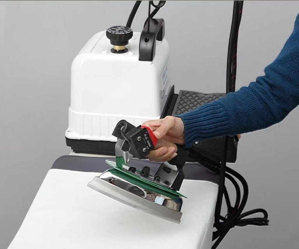 Sk 9000 Electric Steam Bolier with Steam Iron