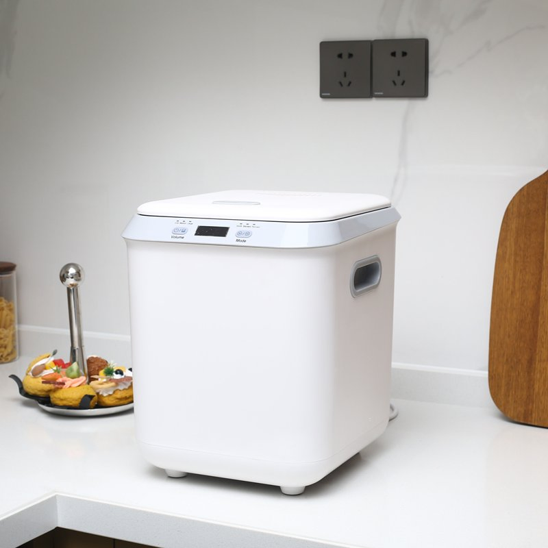 Eco-Friendly 2.5L Kitchen Composter for Sustainable Waste Management