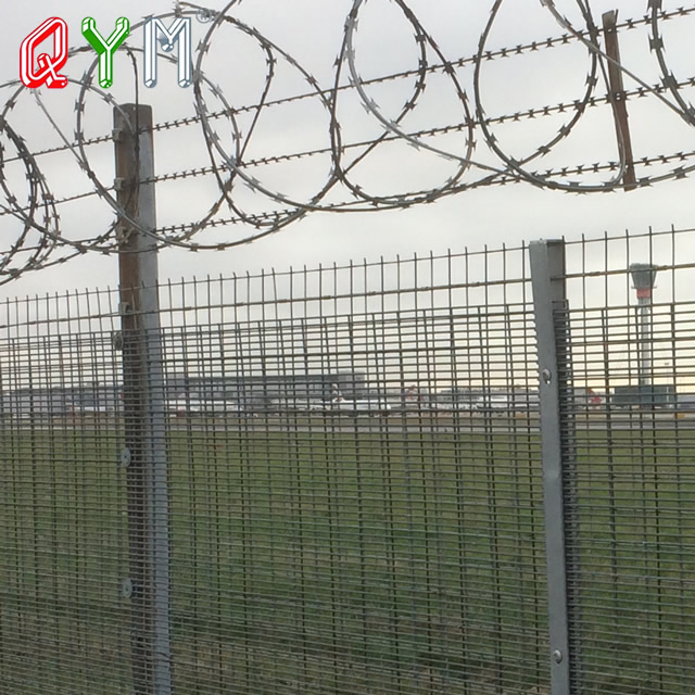 Anping Iron Wire Mesh Airport Fence Barbed Wire V Top