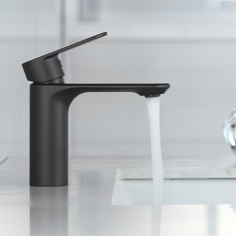 New Design Bathroom Basin Faucet Black Single Lever Hot and Cold Basin Faucet Sink Tap Basin Mixer Water Tap Chrome Tall Tap