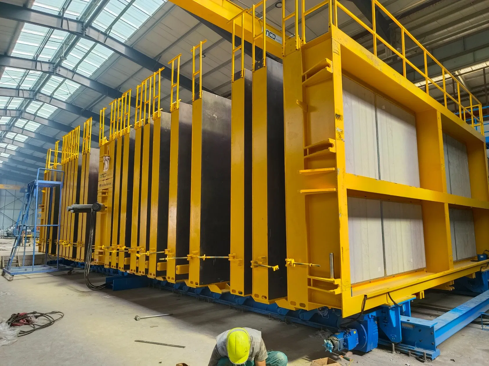 Steel Battery Mould for Precast Concrete Wall Panels, Customized Vertical Formwork System