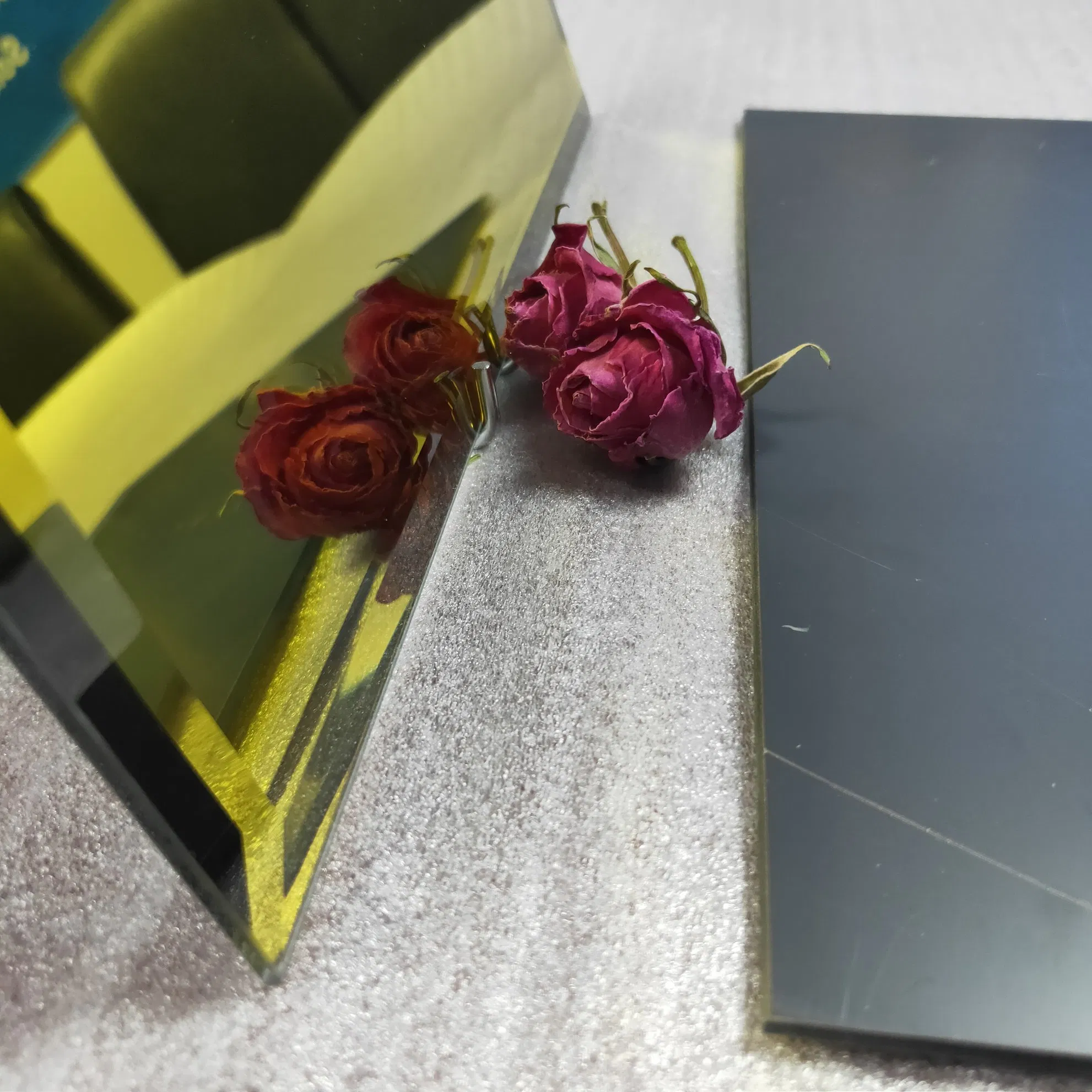 2mm Yellow Aluminium Mirror for Decoration and Attraction