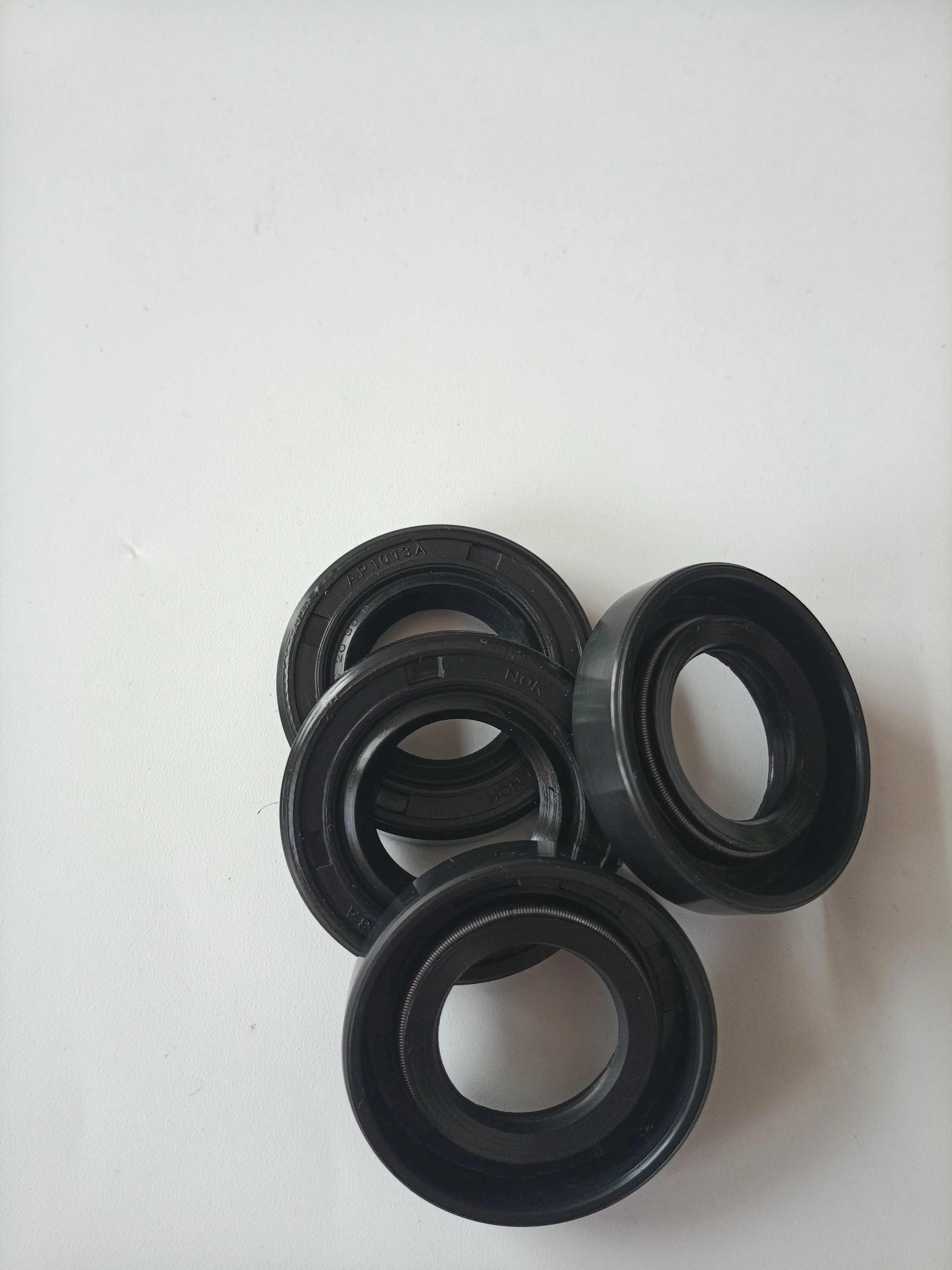 Уплотнение вала TCV AP0751 и TCN AP1013