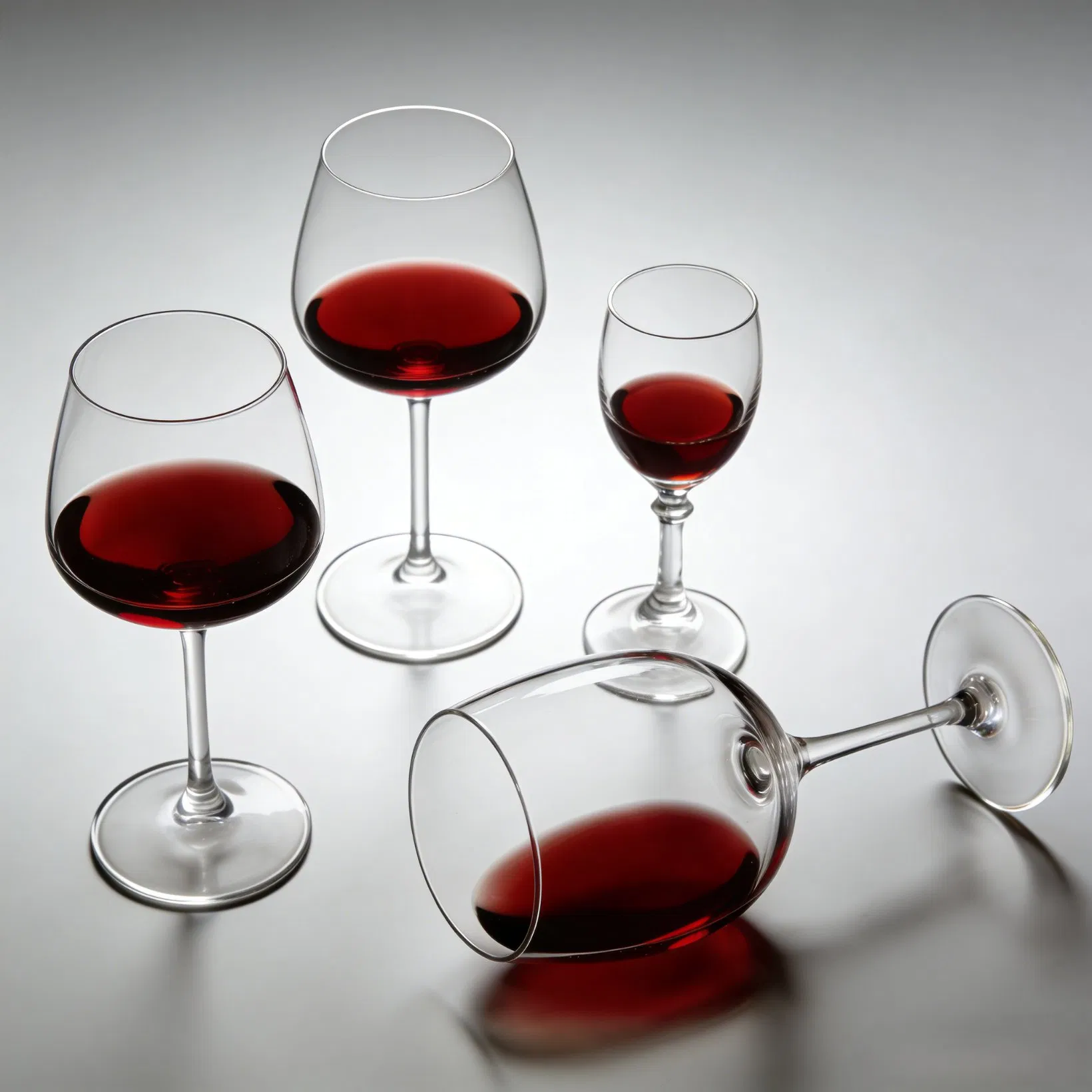 Wholesale Hotel Bar Drinking Long Stem Glasses White Goblet Crystal Red Wine Glass Wine Cups for Restaurant