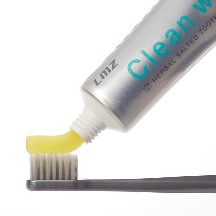 OEM Logo Cheap 55g / 100g / 125g Fluoride Free Bleeding Gums Whitening Sensitive Herbal Salted Toothpaste