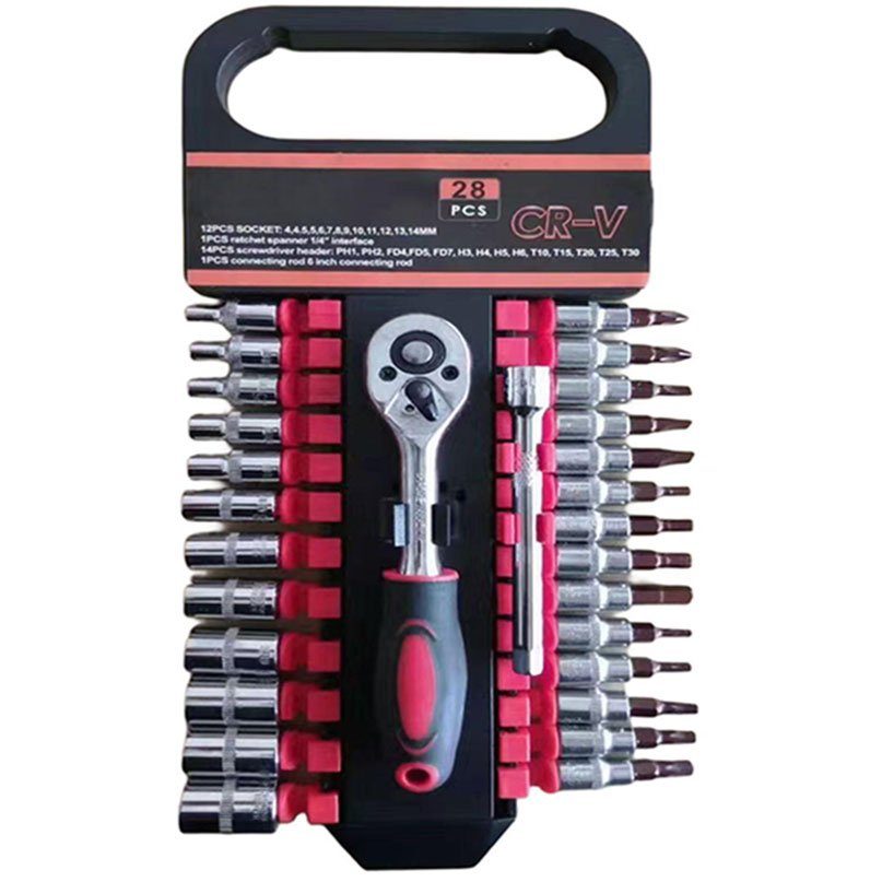 Набор головок и трещотка из хром-ванадиевой стали