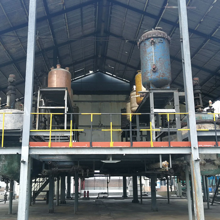 Supply Synthetic White Camphor 80% Powder CAS 76-22-2