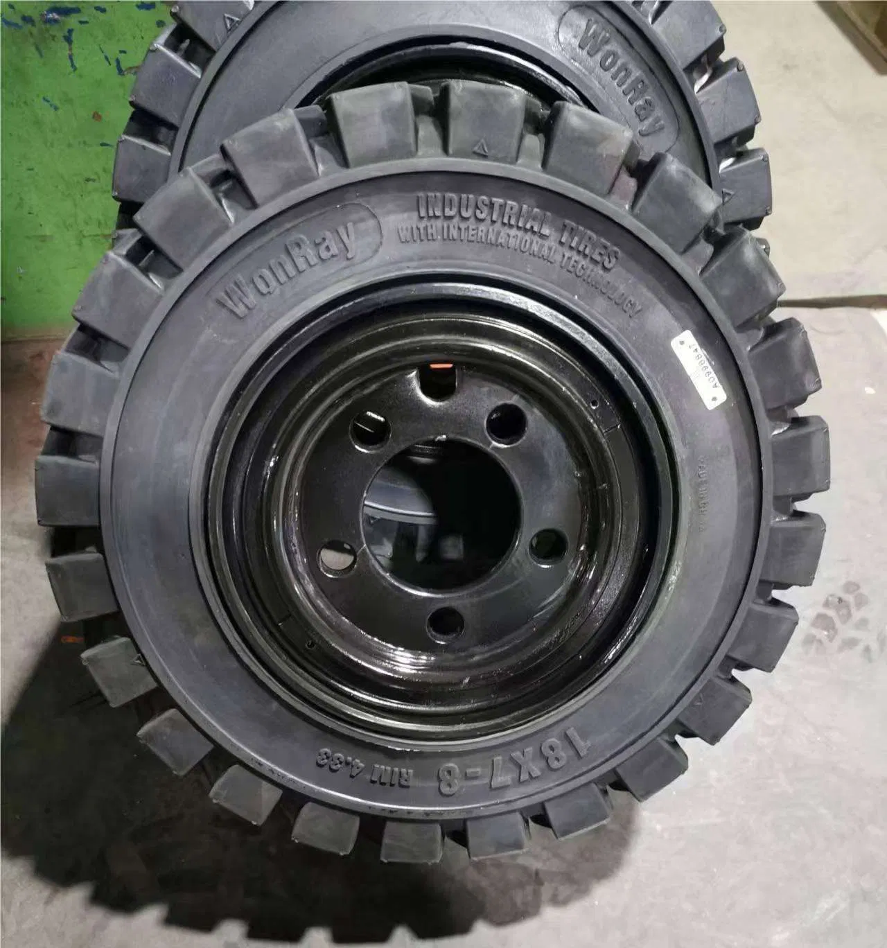 Шины для контейнерных тележек и погрузчиков 16x6-8