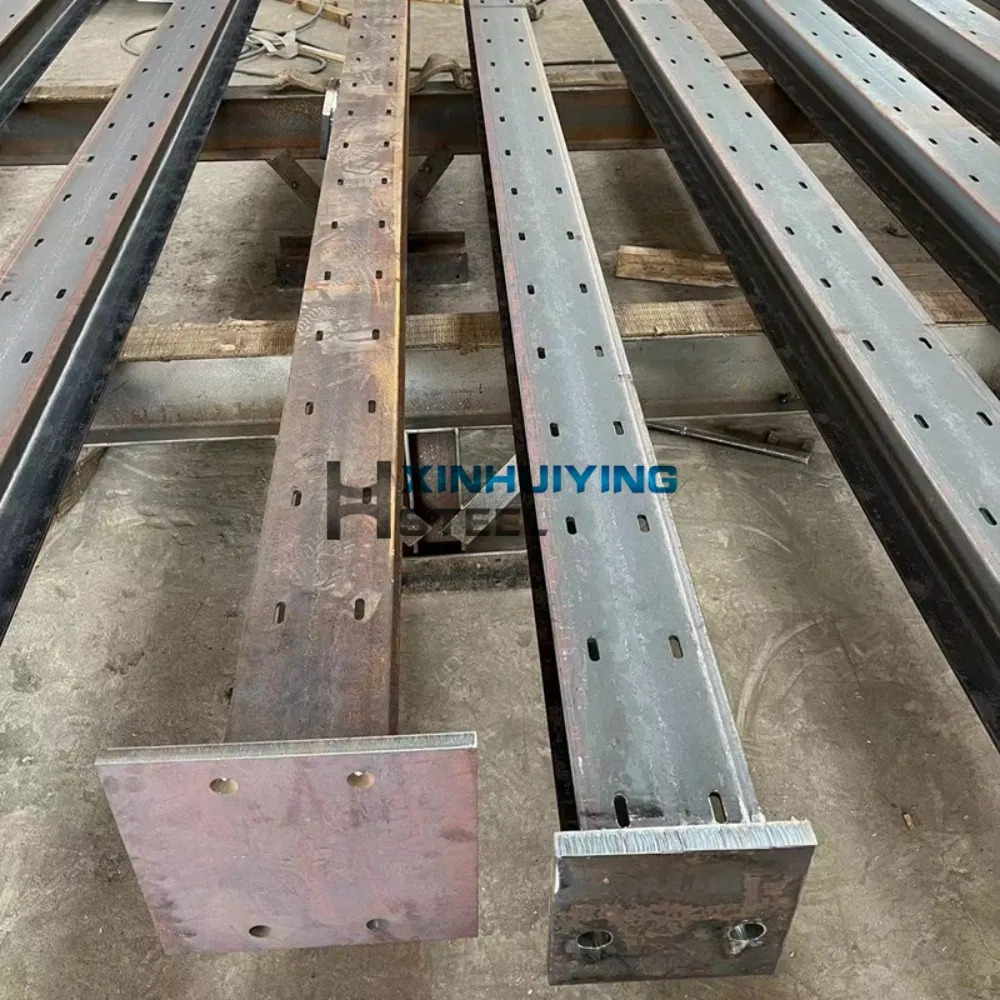 Hot Dipped Galvanized Base Plates Welded Fencing H Posts with Punched Holes