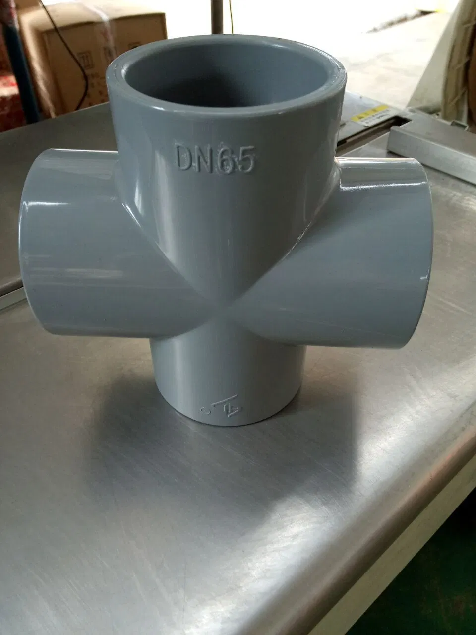 Пластиковые трубы и фитинги UPVC, CPVC, FRPP, PPH, PVDF