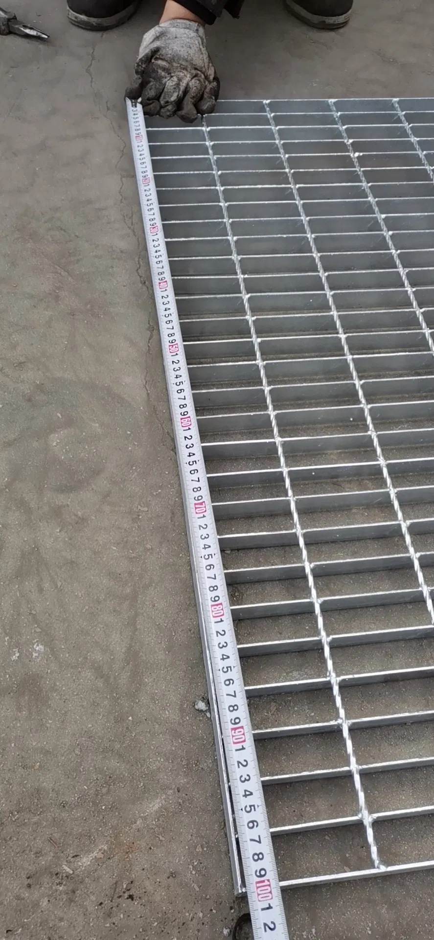 Galvanized Steel Driveway Floor Bearing Bar Grid Smooth Serrated Grating Hot Sale in Burundi
