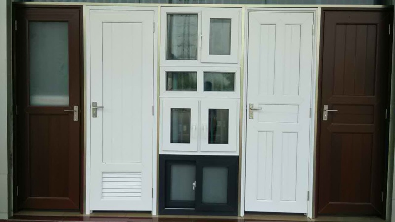 Conch Casement Bathroom PVC/UPVC Door with Artistic Glass