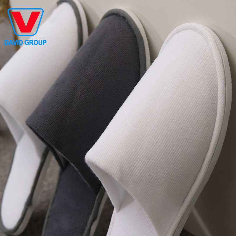 2021 Promotional Customized Logo Cheap Disposable Hotel Slippers