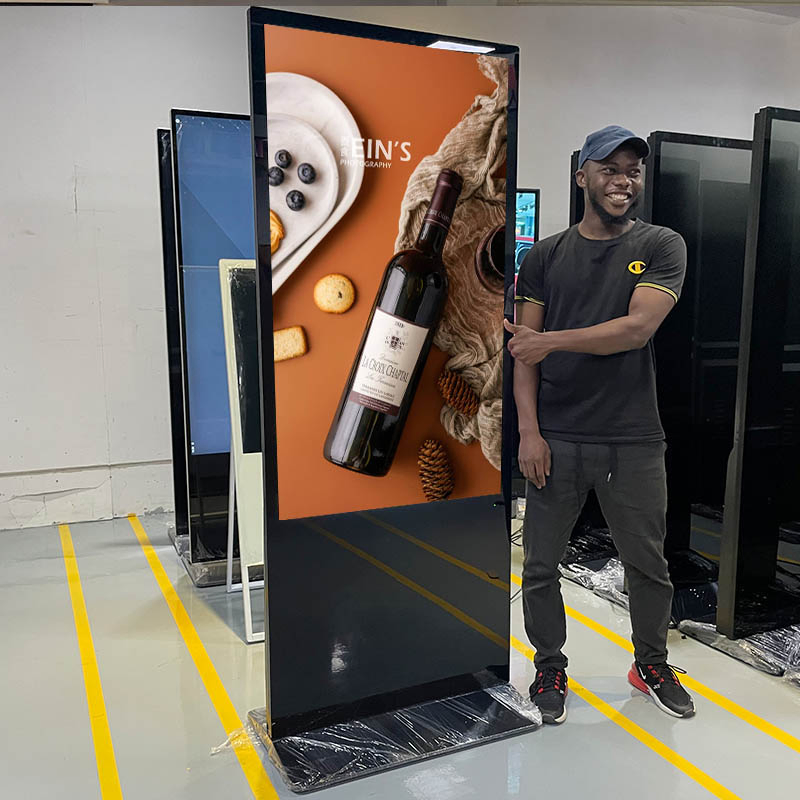 Вертикальный киоск для цифровой рекламы на Android