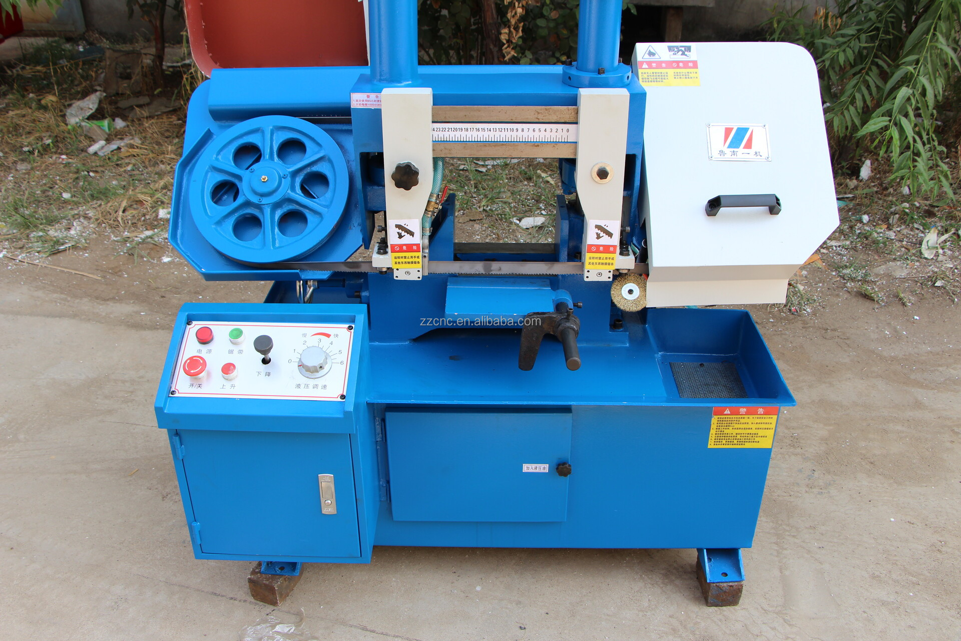 Станок ленточнопильный горизонтальный гидравлический по металлу GB4220