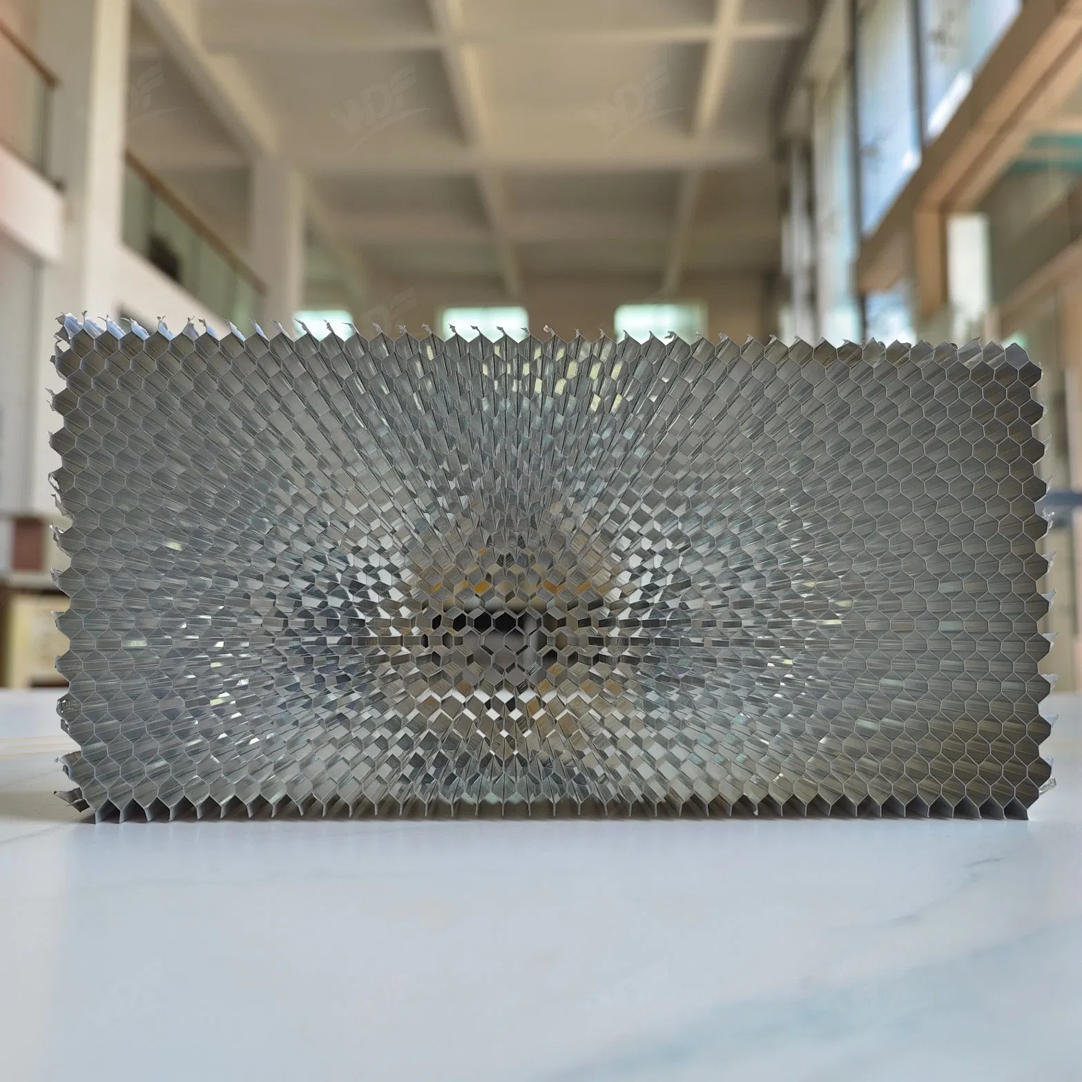 Thermal-Insulating Aluminum Honeycomb Core Shear - Resistant Versatile for Industrial Energy Absorbers