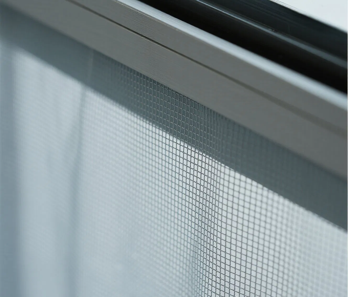 Corrosion-Resistant Window Screens with Toughness for Fly Prevention