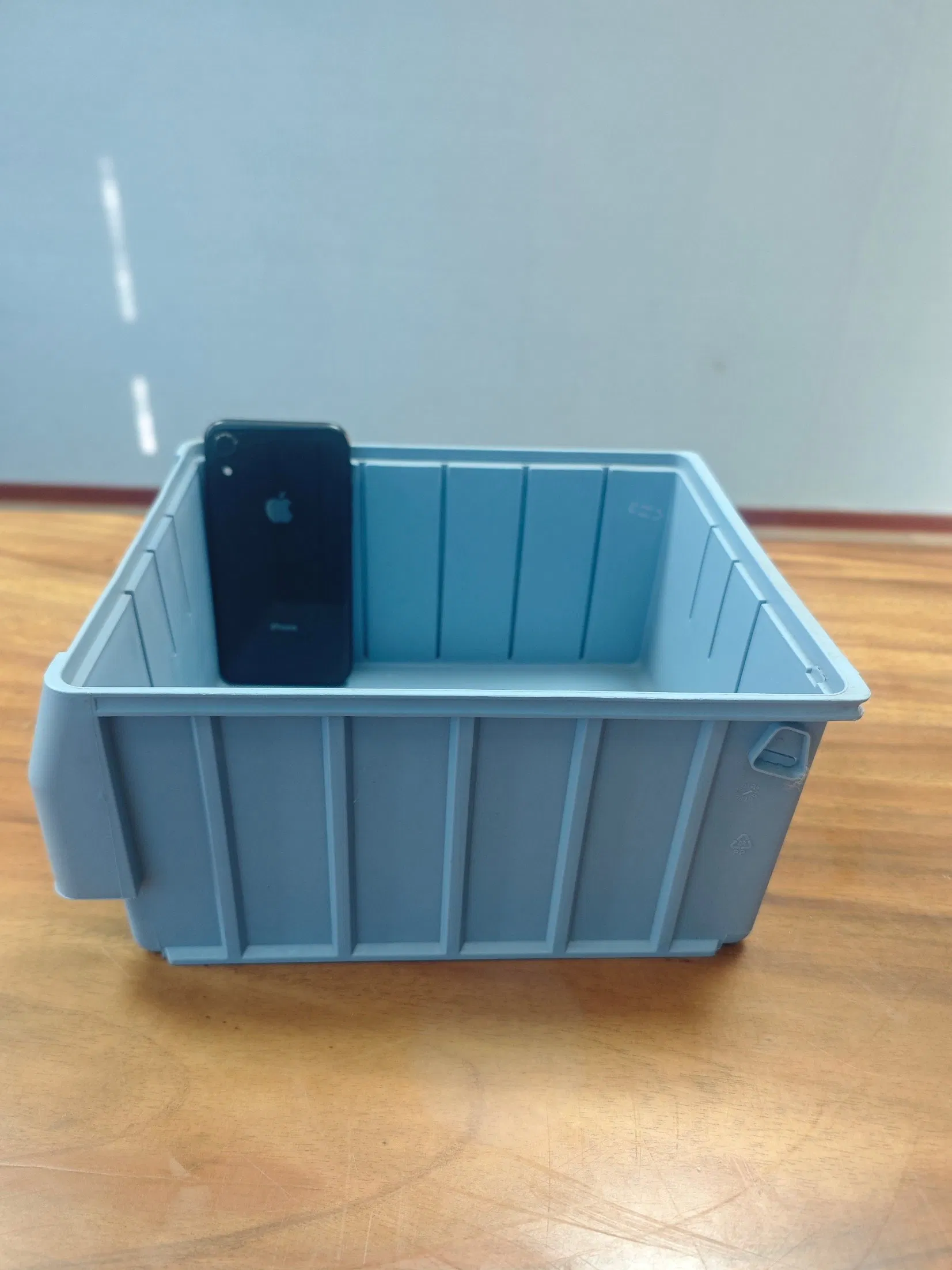 Versatile Stackable PP Plastic Storage Bin for Parts – Ideal for Factory, Warehouse, and Hospital Use