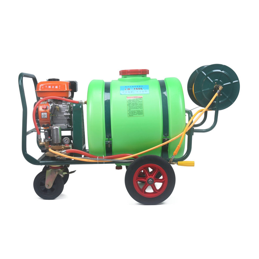 Мотопомпа-опрыскиватель бензиновая 160л на тележке