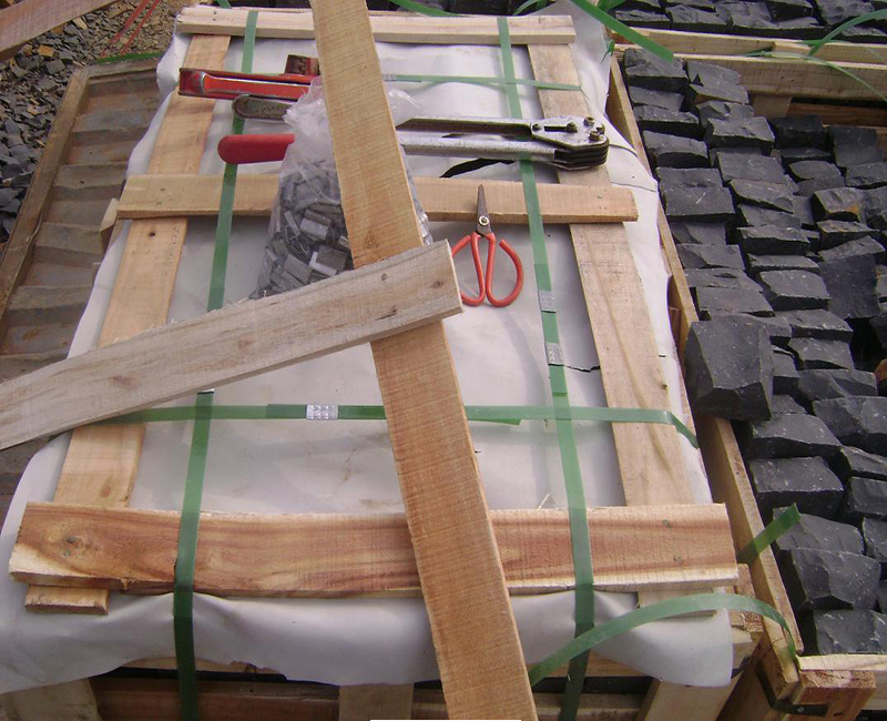 Chinese Natural Black Basalt Cubestone/Cobblestone/Paver Stone for Outside Door Project