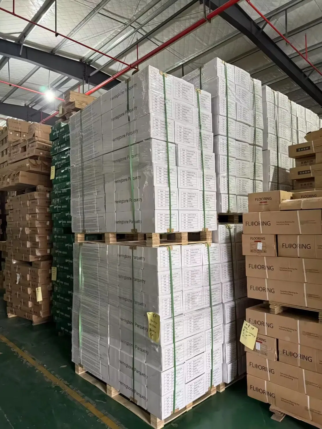 Eco Indoor Timber Flooring Multilayered European 15mm 18mm Engineered Hardwood White Oak Wood Flooring