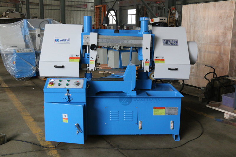 Станок ленточнопильный двухстоечный GHZ4228/GHZ4230