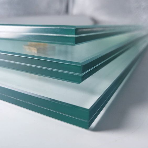 4-15mm Thickness Environmentally Friendly Dichroic Laminated Glass for Standard Size Laminated Glass Balustrade Panels with PVB Sgp Interlayer