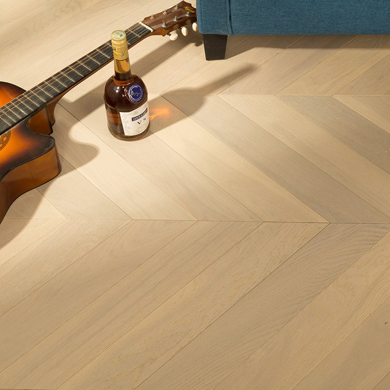Customized Eucalyptus Cumaru Decking Tile PVC Sheet Bamboo Flooring Oak Wood Floor