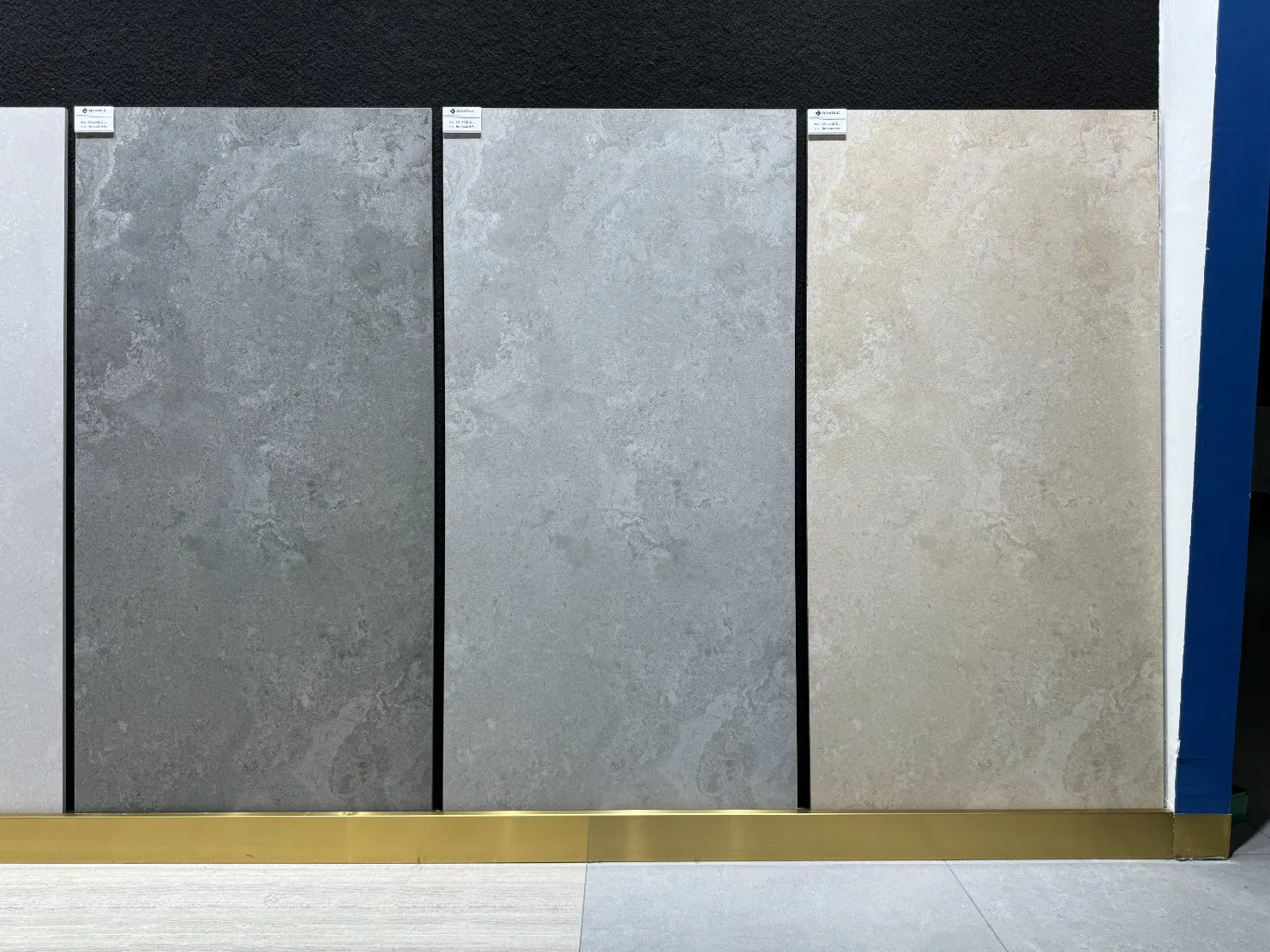 Foshan High Quality Matte Gray Outdoor Balcony Anti-Slip Ceramic Floor Tiles