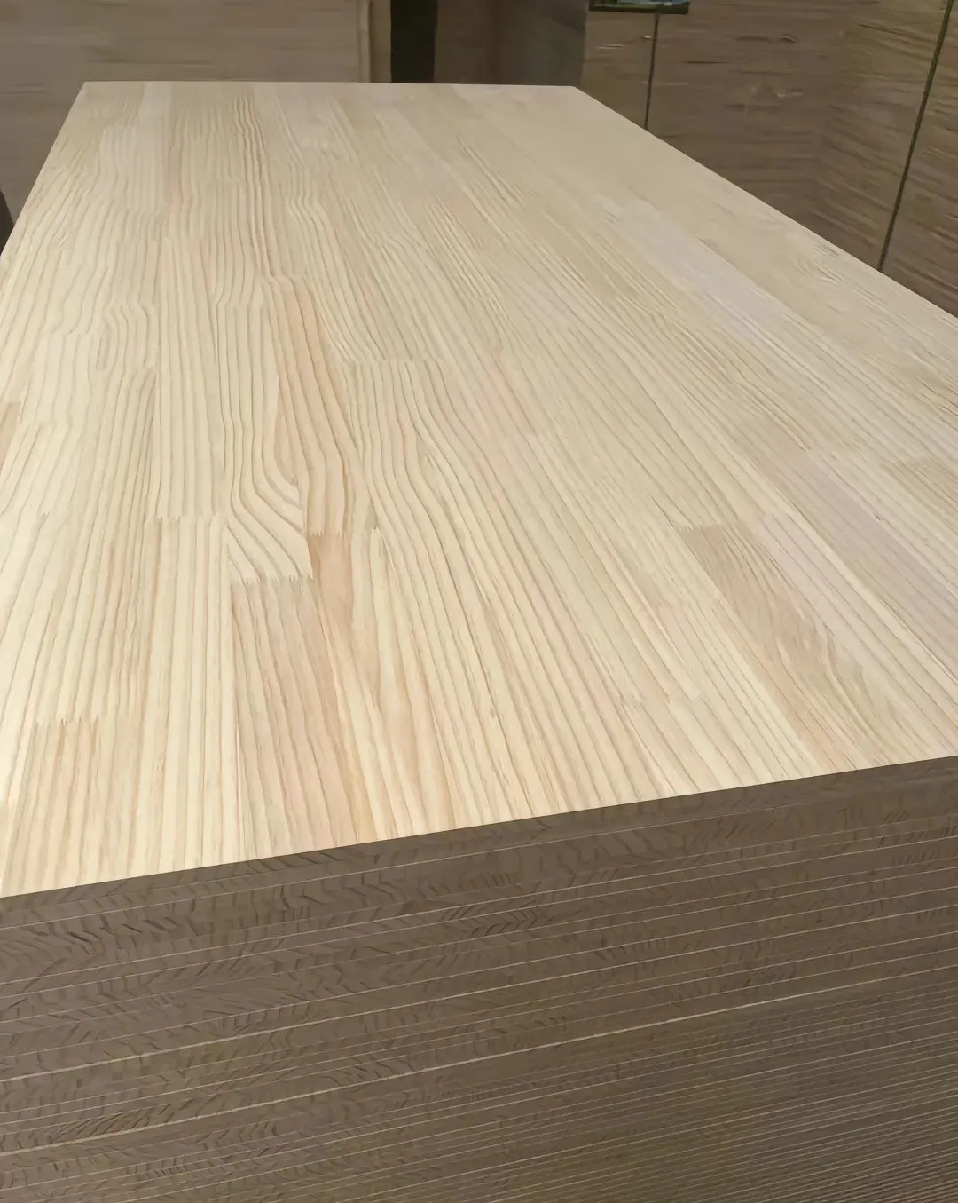 18mm Radiata Pine Edge Glued Panel for Furniture Use for Apartments