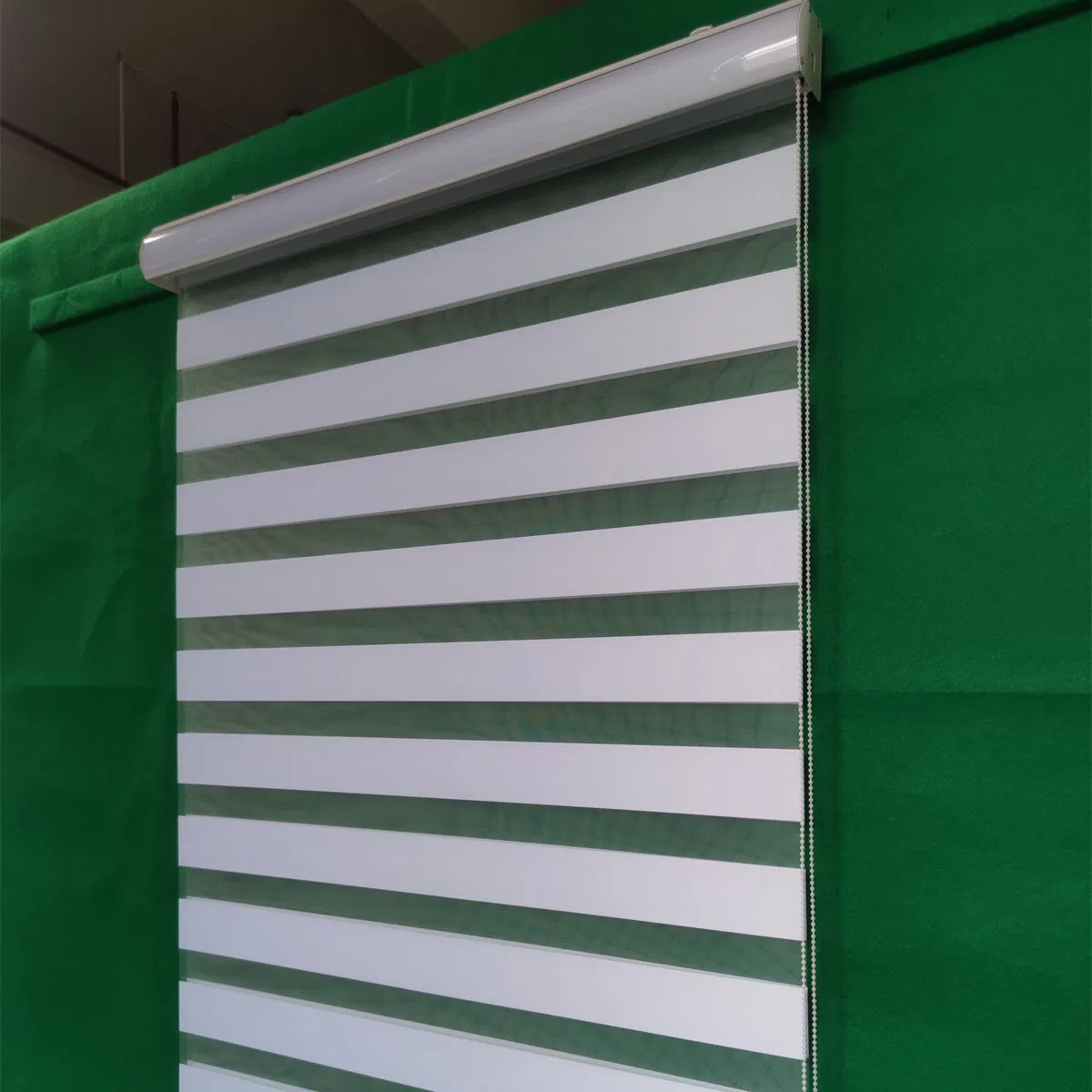 Wholesale Window Blind Cordless. Mannual, Motorised Shades for Interior Decoration Smart Homes