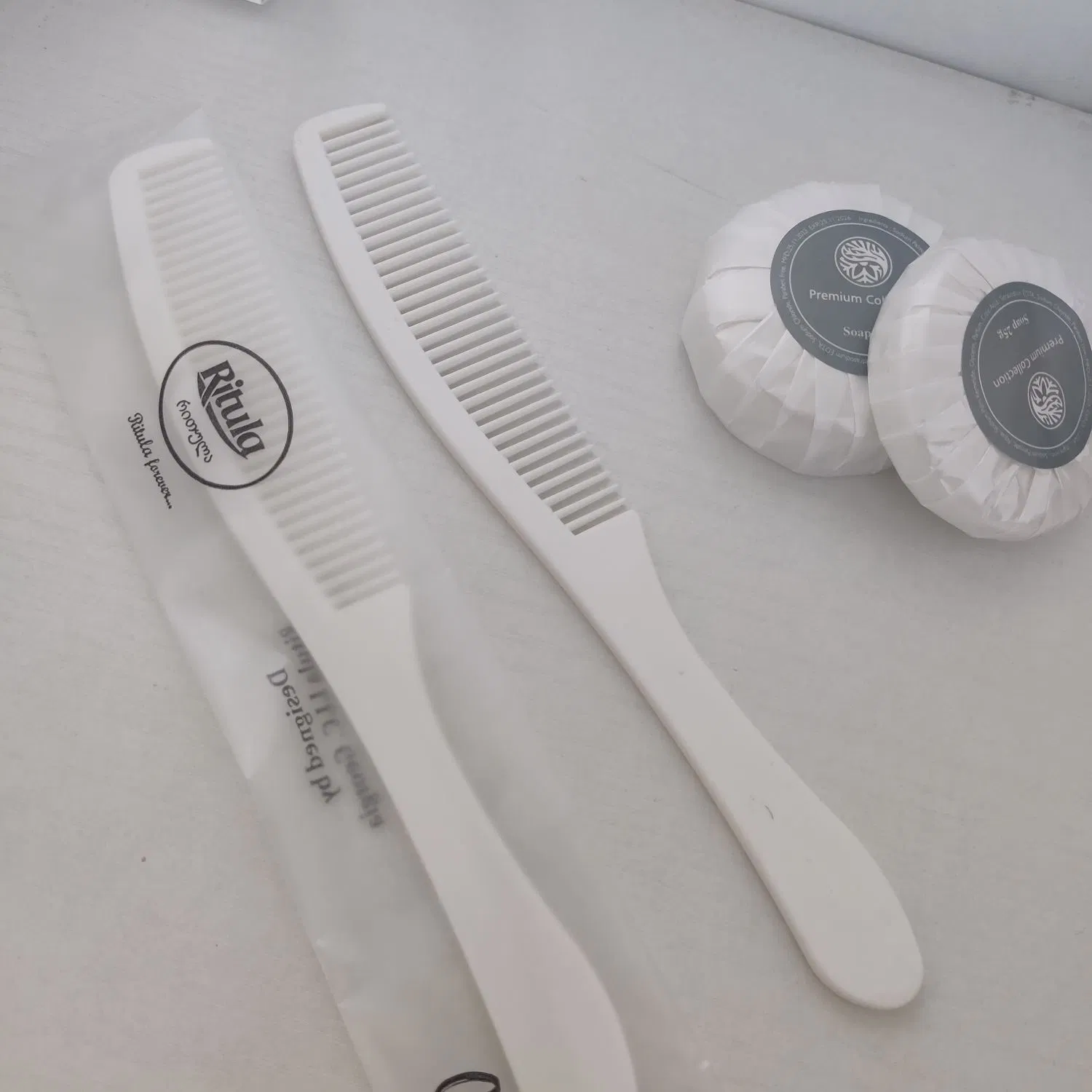 Biodegradable and Environmentally Friendly Comd Kit for Hotel