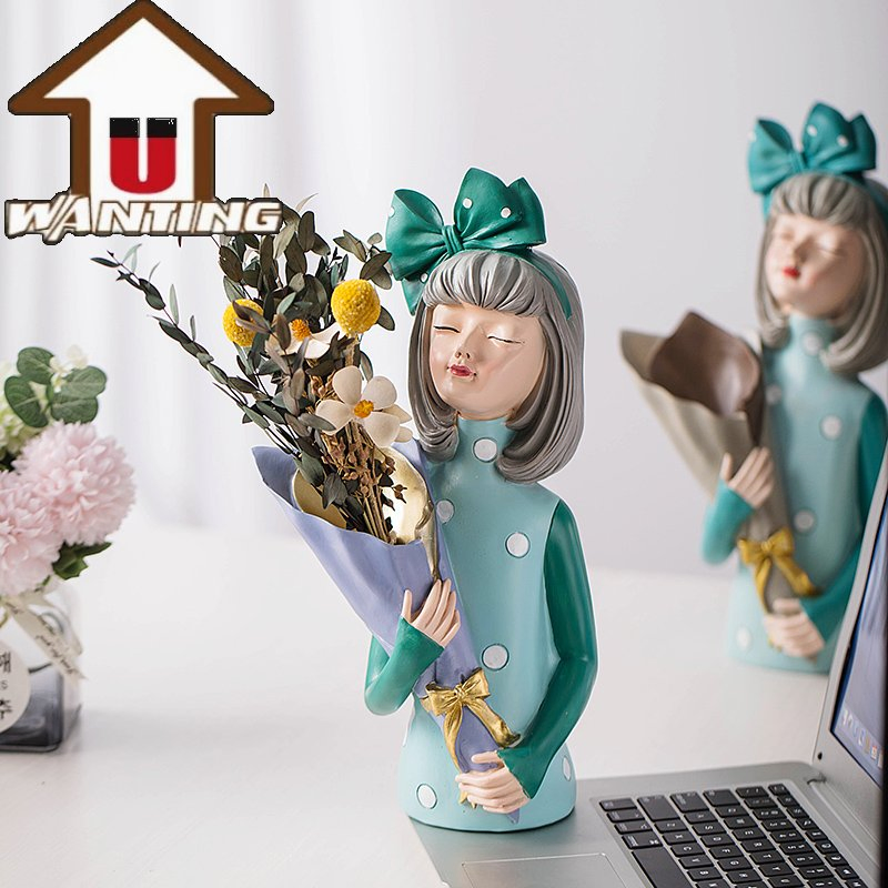 Garden Ornament Little Girl Holding Bouquet Home Decoration Living Room Decor Craft