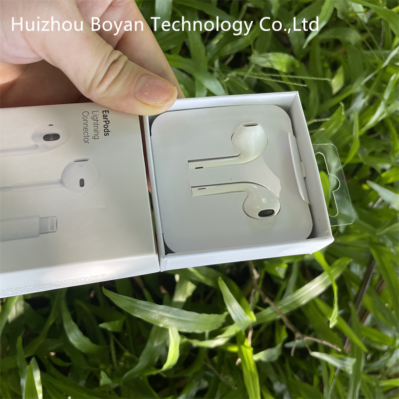 High Quality USB-C Earphones Hands-Free in Ear Wholesale Bulk/Blister Retail Package