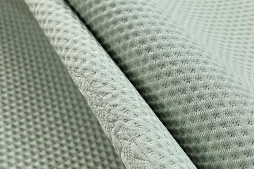 Hot Selling The Cooling Mat That My Baby Loves It's a Skin - Friendly and Cool Feeling Silk Cooling Mat in The Style of a Fitted Sheet