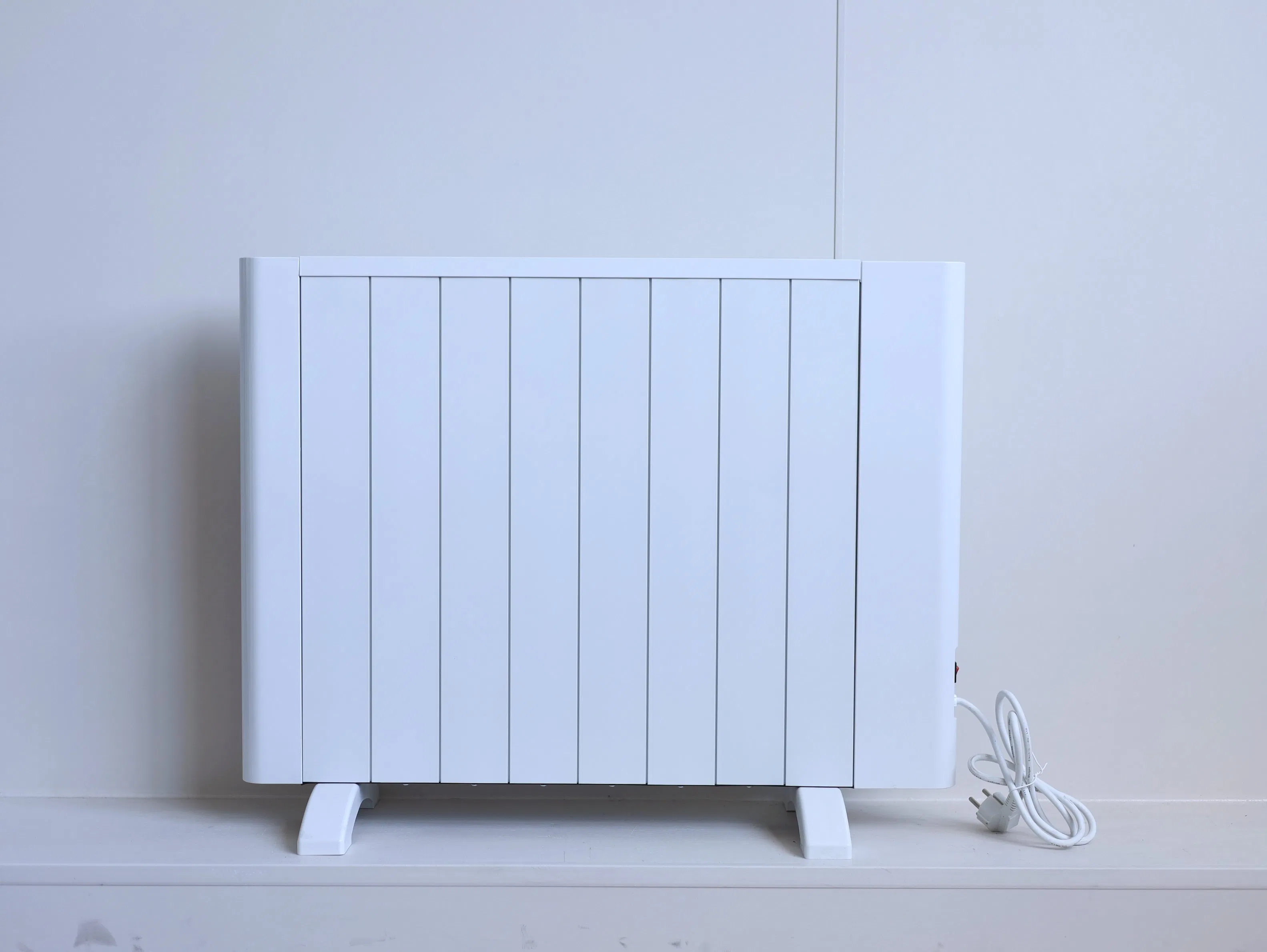 1500W 2 Heat Powers Fast Heating Anti-Tipping Protection Room Heater