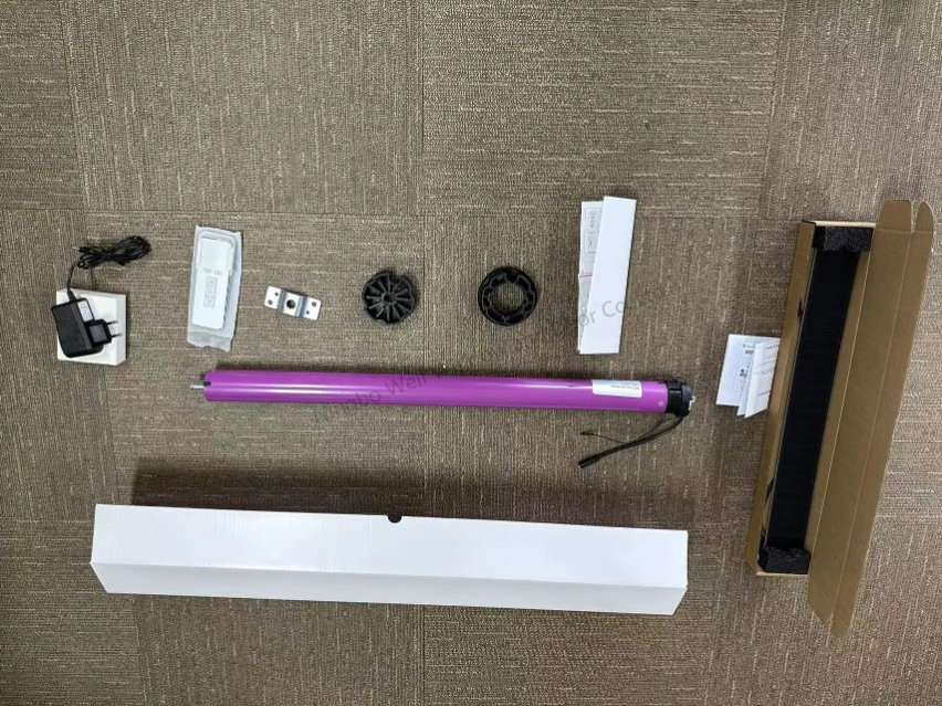 Rechargeable Motor for Outdoor Roller Shades Solar Window