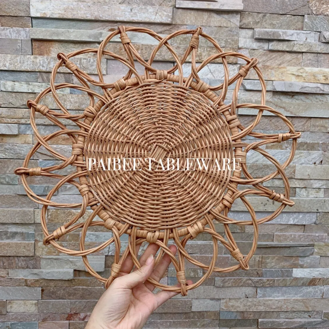 Paibee Elegant Rattan Plate Charger Plates Wholesales for Wedding and Event