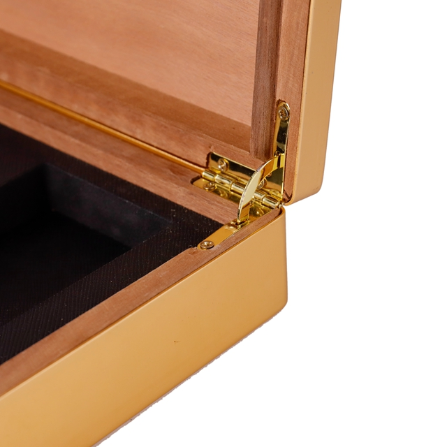Mahogany Cigar Humidor with Glass Top and Humidifier