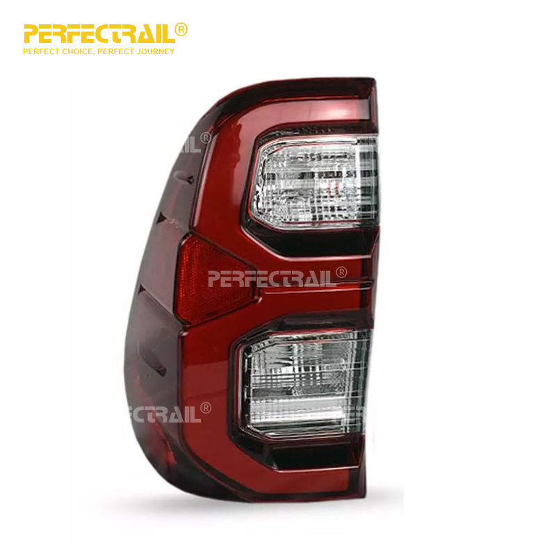 Задний фонарь для Toyota Hilux VIII Revo Rocco PERFECTRAIL