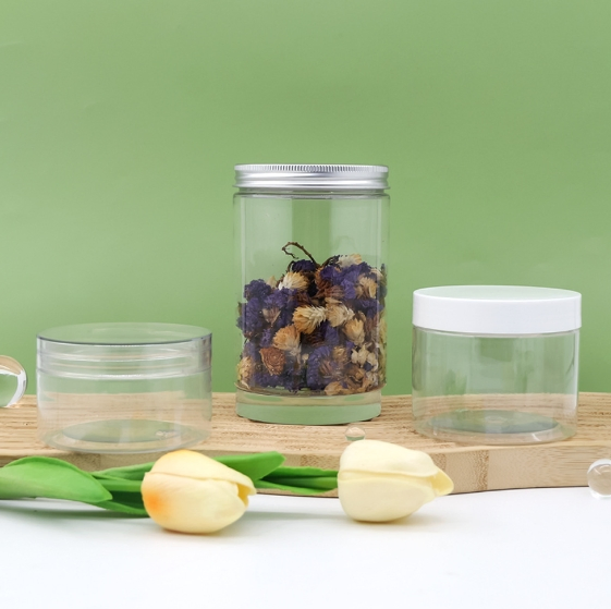 Versatile Edible Plastic Bottles for Creative Food Packaging