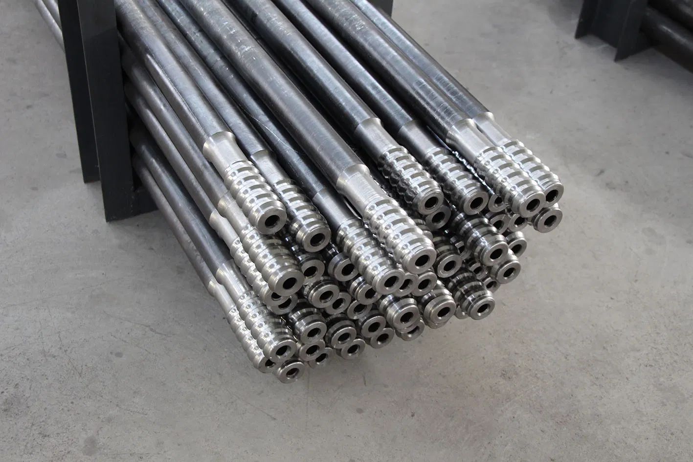 Rock Drilling Tools Blast Hole T45 R38 Thread Drill Rod for Mining and Tunnelling