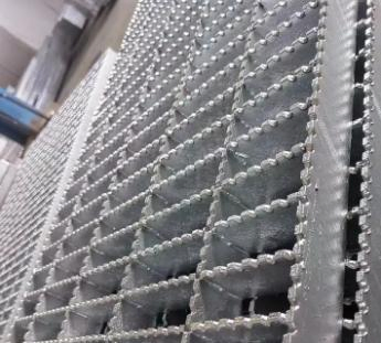 Heavy Duty 32X5mm Stainless Steel Welded Car Wash Steel Grating Metal Steel Drain Cover Grating