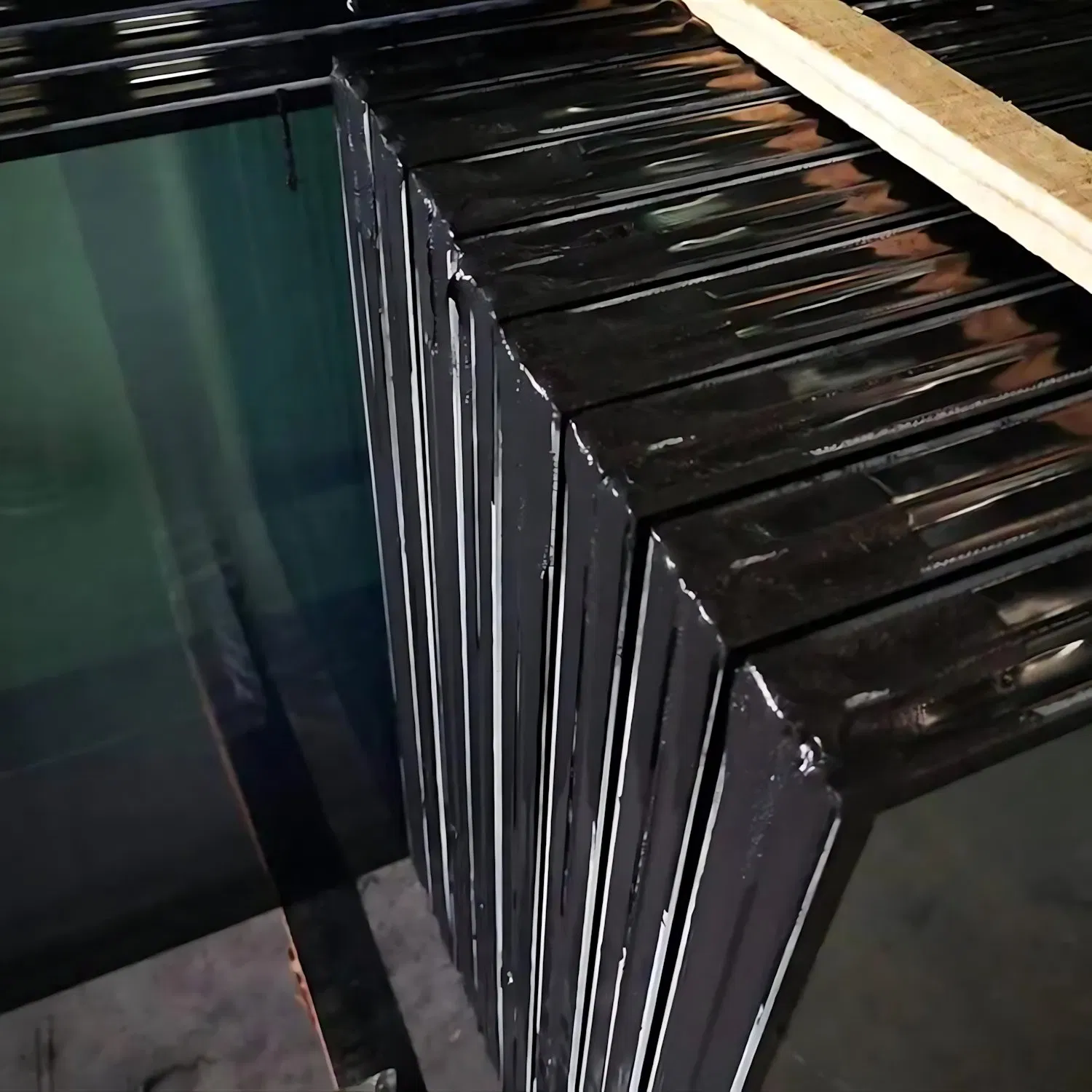 High Performance Multi Layer Insulation Glass That Provides Excellent Thermal and Acoustic Insulation for Long Term Use