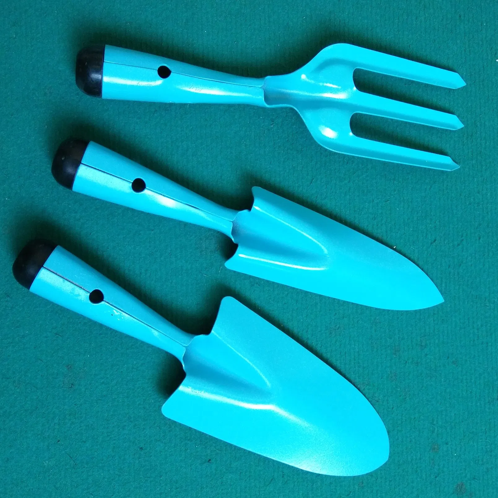 Plastic Handle Plated Shovel Spade