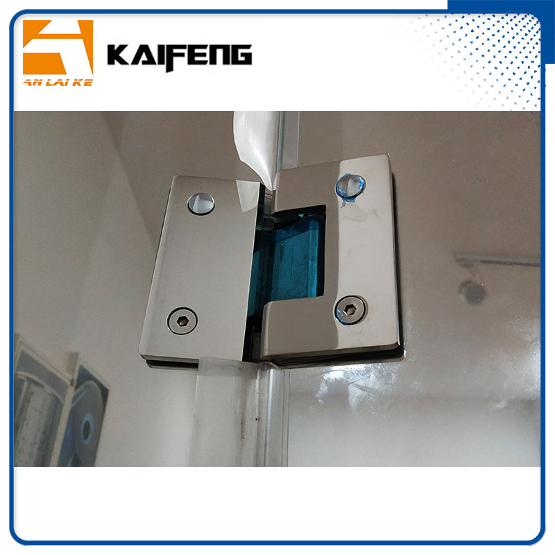 Frameless Hinge Door Clear Glass Shower Cubicle (KF-2311A)